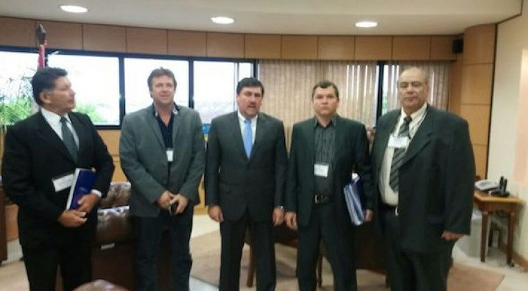 Acusan a senador Acevedo de querer eliminar universidad