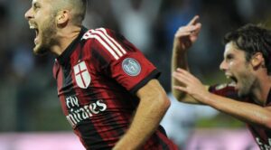 Tremendo gol de Menez