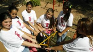 Festejan Día de la Niña con entrega de premios