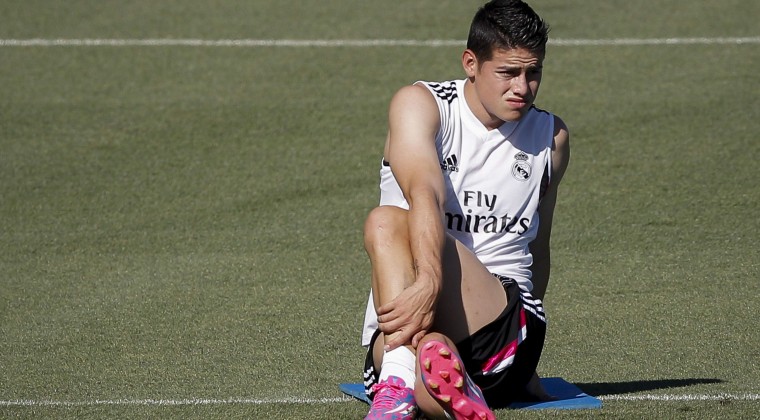 James se entrenó con parte del plantel