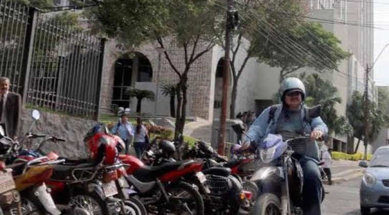 Descontrol en el cobro para la verificación de las motos