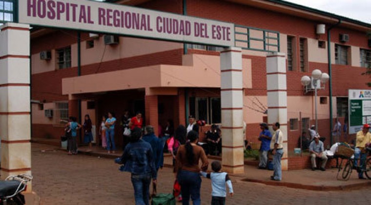 Indigente murió tras estar tirado días en predio de hospital