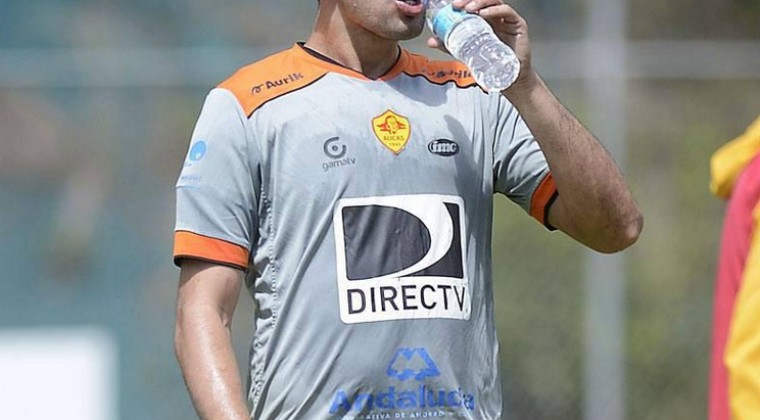 Lauro Cazal estará sin poder jugar seis meses