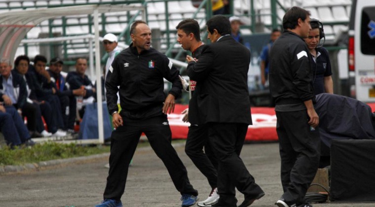 Ex técnico de Nacional, con fuerte suspensión