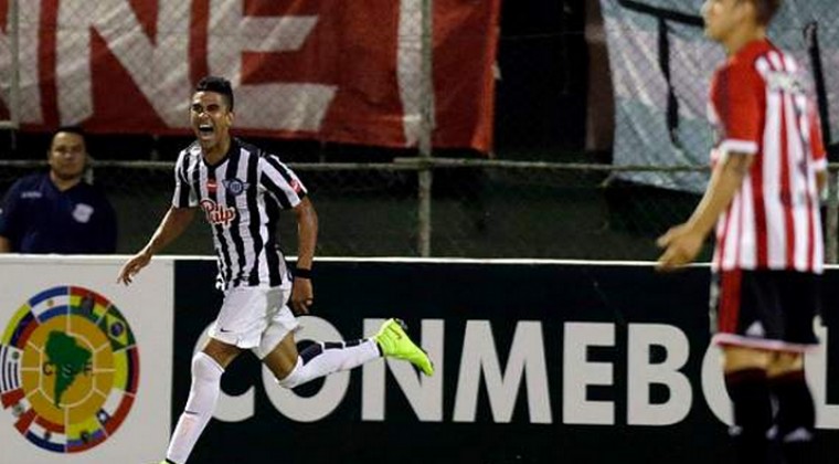 Arsenal argentino se lleva a Santiago Tréllez