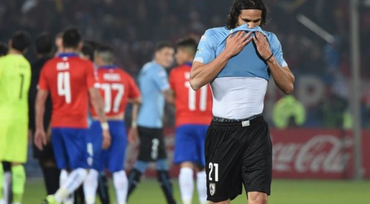 Cavani: “Jara debería hacer pornografía”