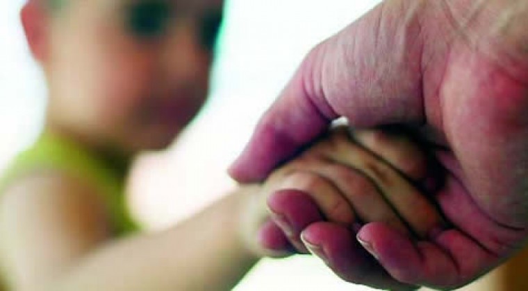 Proponen que la Corte se encargue de las adopciones