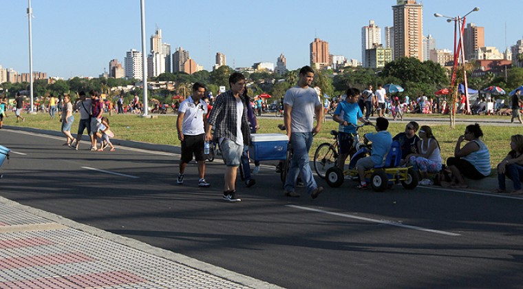 Adelantan feriado y anuncian cambio de hora