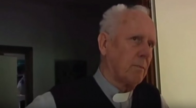 Padre rechaza a gays pero con pederastas duda: “Niños buscan afecto”