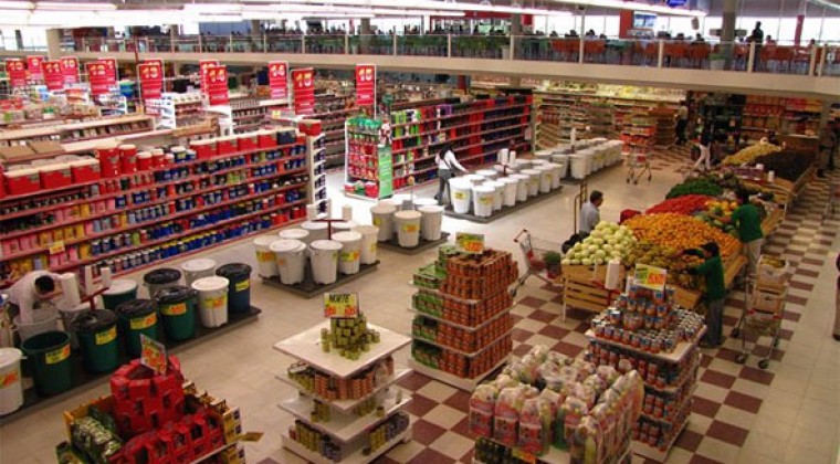 Súper emplea a 14 exinternos de Tacumbú: solo uno falló