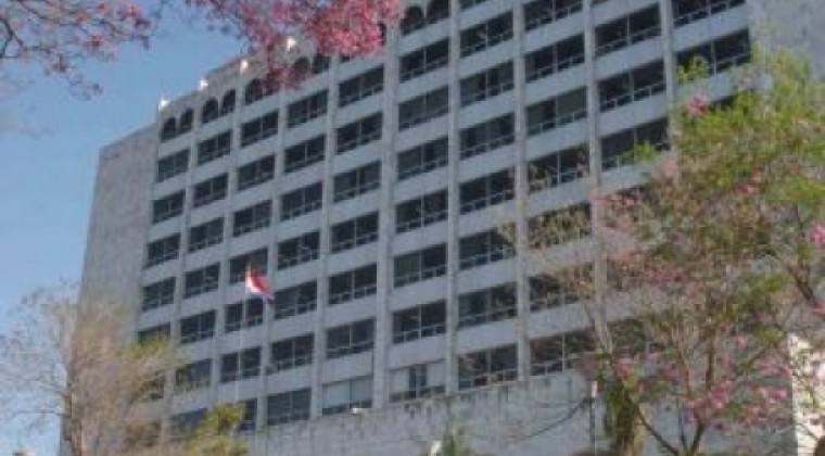 Tribunales: guardias privados atentan contra periodistas