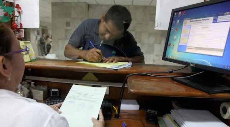 Unas 600 personas pidieron antecedentes judiciales hoy