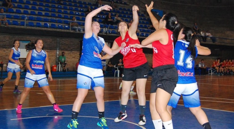 El título femenino se define este sábado