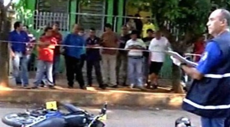 Militar asaltó playa de autos y murió tras balacera