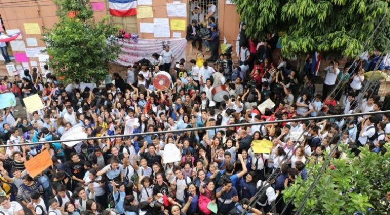 Más días y horas de clase pide Juntos por la Educación