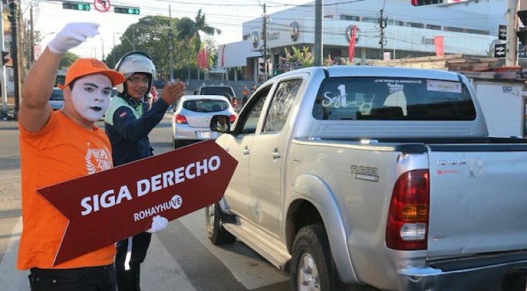 Sin giro a la izquierda: multas de G. 800.000 por infracción