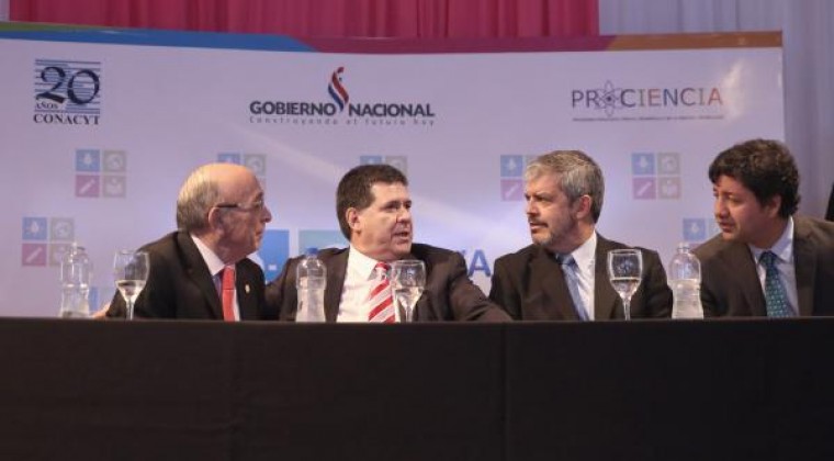 Lanzan biblioteca virtual con 16 millones de materiales