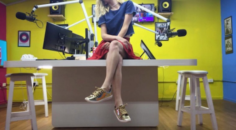 Mica Chamorro, una ‘bicha de radio’ que sueña con las estrellas: “Disfruto y vivo”