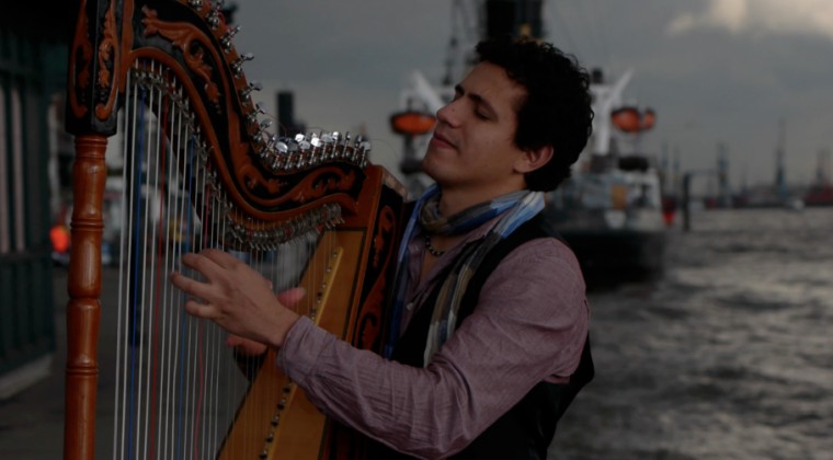 VIDEO | Homenajean al arpa paraguaya en su día desde tres continentes