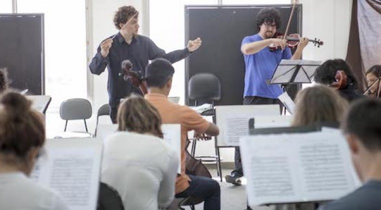 Jóvenes músicos presidirán la Orquesta Sinfónica en el Teatro Municipal