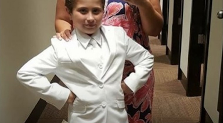 Iglesia Católica niega comunión a niña por querer ir vestida con traje blanco