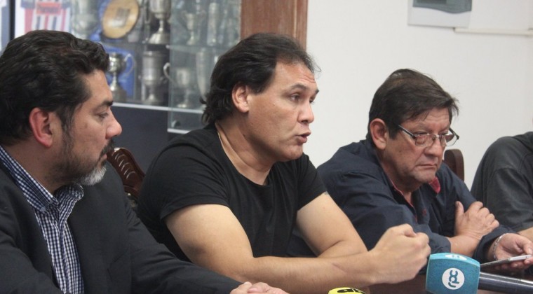 Que Ayala siga en Nacional no es seguro