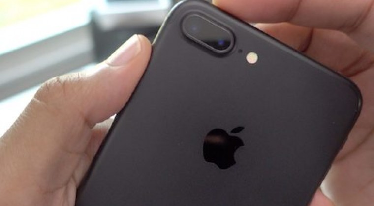 Alarma en iOS: aplicaciones de iPhone podrían “espiar” utilizando la cámara