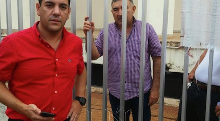 Pese a renuncia, Guairá sigue con dos gobernadores