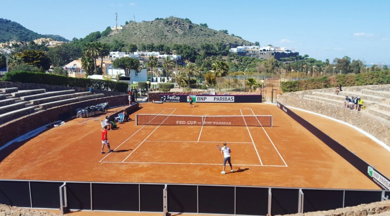 Entrenan a la espera del debut en Fed Cup