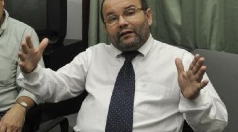 ‘Mientras pelean colorados y liberales, marxistas están copando y adoctrinan a niños’