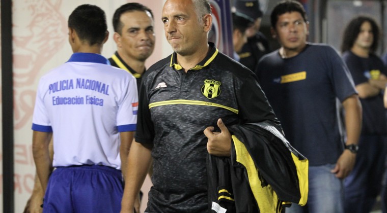 Fernando Burgo va a continuar en Guaraní