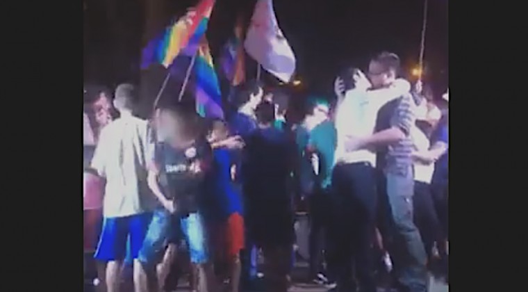 “Actos homosexuales con menores” en el Besatón: Secretaría de la Niñez pide sanción