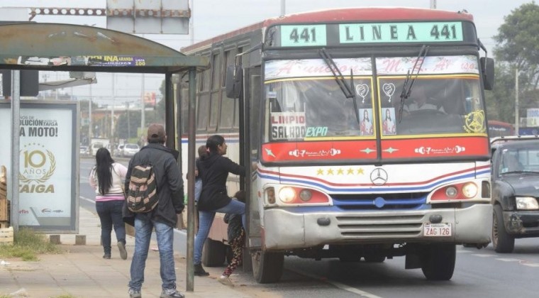 Paro de buses: Transportistas amenazan con cortar el servicio durante 72 horas