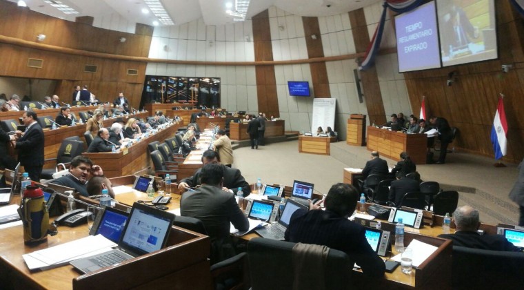 Sesión de Diputados queda sin quórum y tratamiento de la ley de paridad se posterga