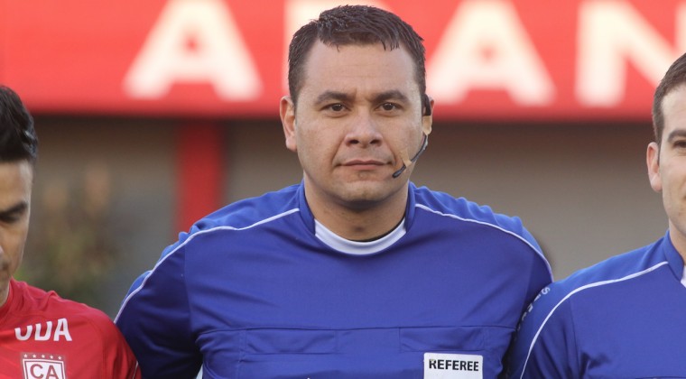 Ulises encabeza terna paraguaya para desquite de Copa en La Paz