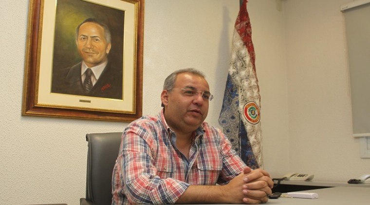 PQ mete a tercero en puja entre colorados y liberales por banca de Oviedo Matto