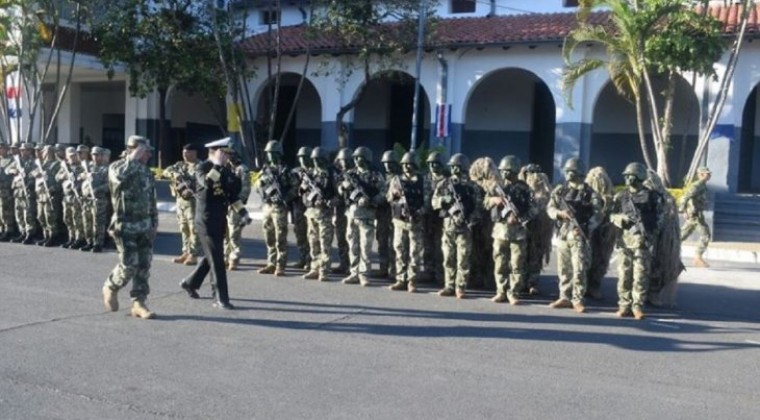 Van a prisión 13 de los 25 militares: niña está muy afectada