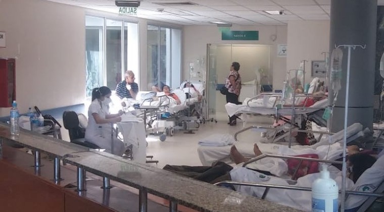 Prohíben internar pacientes en pasillos de IPS