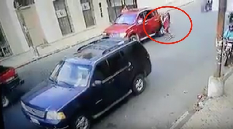 Jefe de Migraciones involucrado en muerte de joven durante pelea entre cerristas y olimpistas
