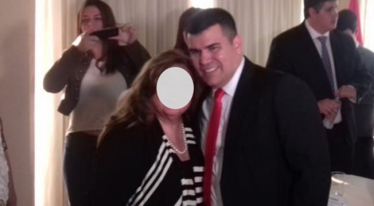 Taiwán: Director de Migraciones Julián Vega acusado por coacción sexual y regresa al país