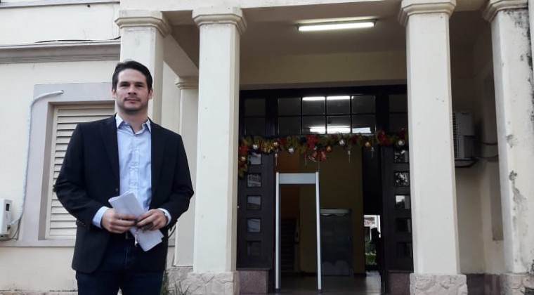 Médico denunciante se presenta para descargo en el MSP