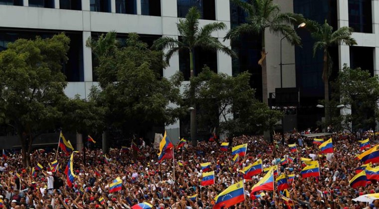 La odisea de paraguayos que quieren volver de una Venezuela técnicamente en guerra