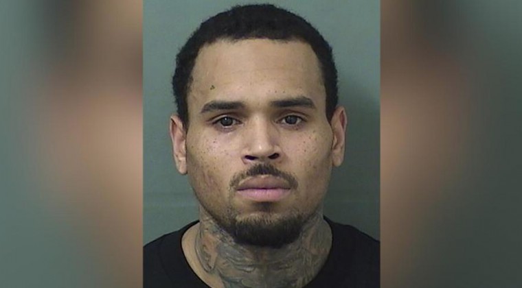 Arrestan a Chris Brown en París acusado de violación