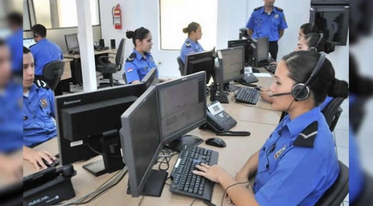Flojo combate a la recurrente plaga: por las buenas quieren concienciar a bromistas de 911