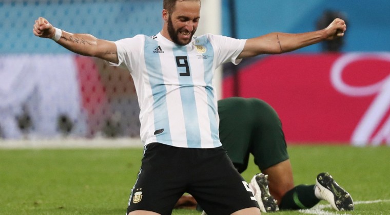 Gonzalo Higuaín anuncia retiro de la Albiceleste