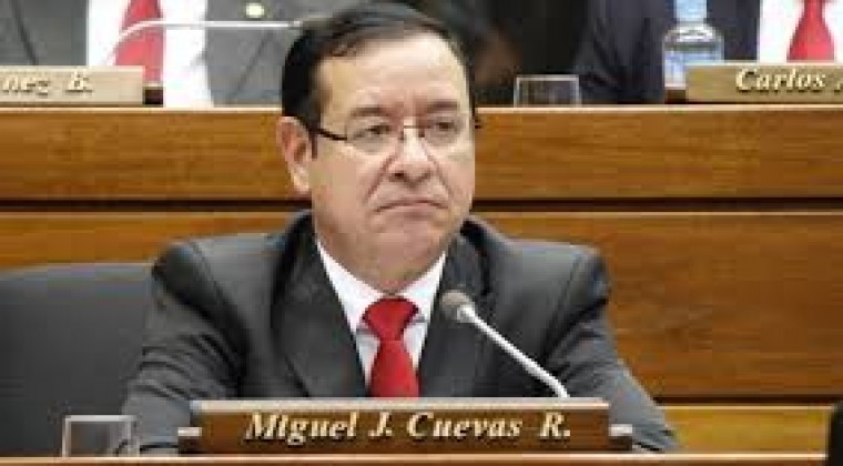 Suspenden millonarias bonificaciones a funcionarios de Diputados
