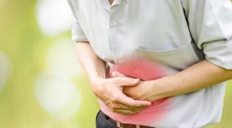 Malestares estomacales y náuseas pueden indicar el inicio de una hernia