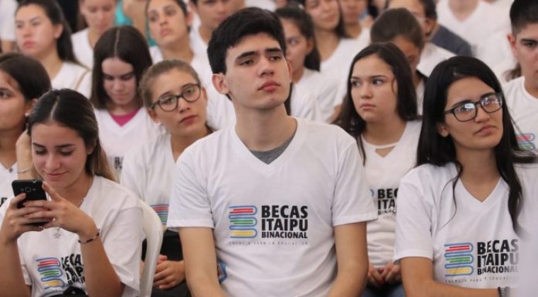 Tarjetas prepagas de becarios de Itaipú estarán listas desde mañana