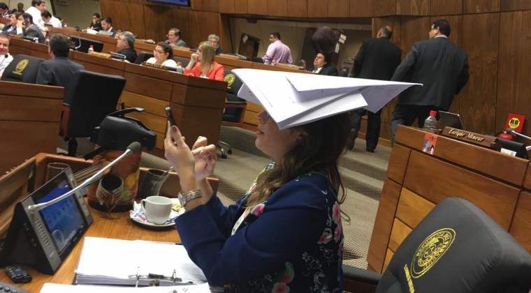 Show ¿Y complicidad?: siete intendentes se salvan de la pesquisa gracias a diputados