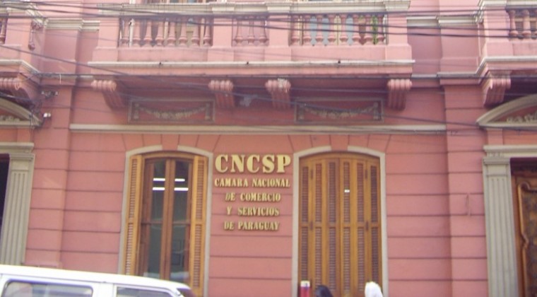 Reforma tributaria sin medir impacto, recesión y mal gasto público encienden alerta